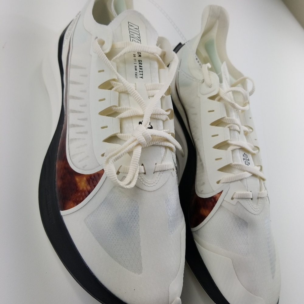 *Nike Zoom Gravity Sail/Multi-Color Barely Rose